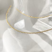 Lade das Bild im Galerie-Viewer, KAT EVE 'Angelic Anchor Short' 40 cm oder 45 cm Länge 1 mm Breite Kette echtes 375 (9k) Gold