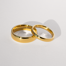 Lade das Bild im Galerie-Viewer, KAT EVE Ehering 'Halfround Harmony Medium' 750 (18k) echtes Gold