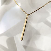 Lade das Bild im Galerie-Viewer, KAT EVE &#39;Beau Bar&#39; Anhänger mit Kette echtes Gold
