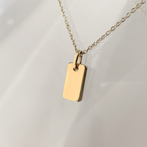 KAT EVE 'Tee Tag Small' Anhänger mit Kette echtes Gold